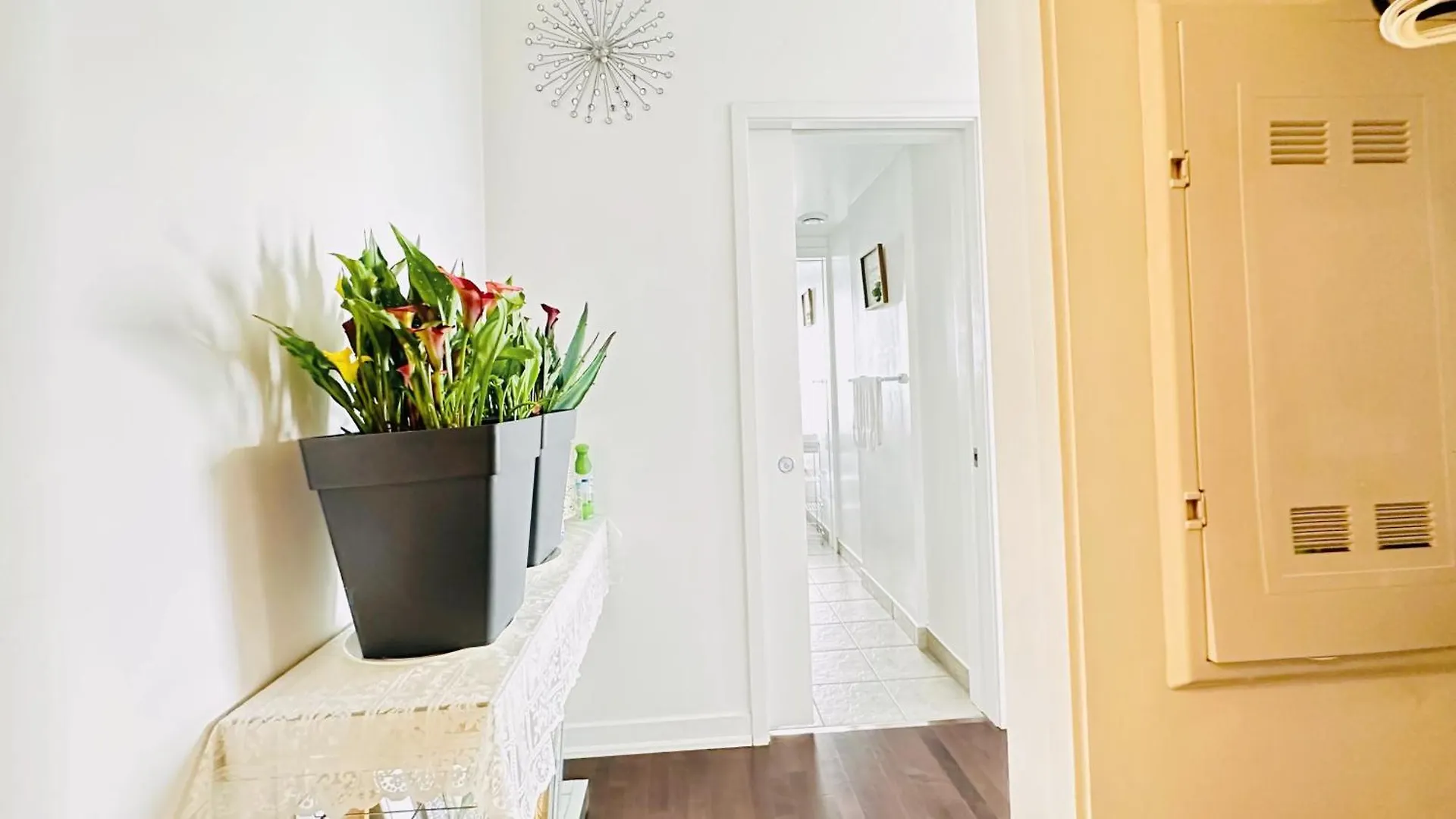 New Superior Lakeview Luxury 3-Bedroom Suite On 48 Floor Toronto Kanada