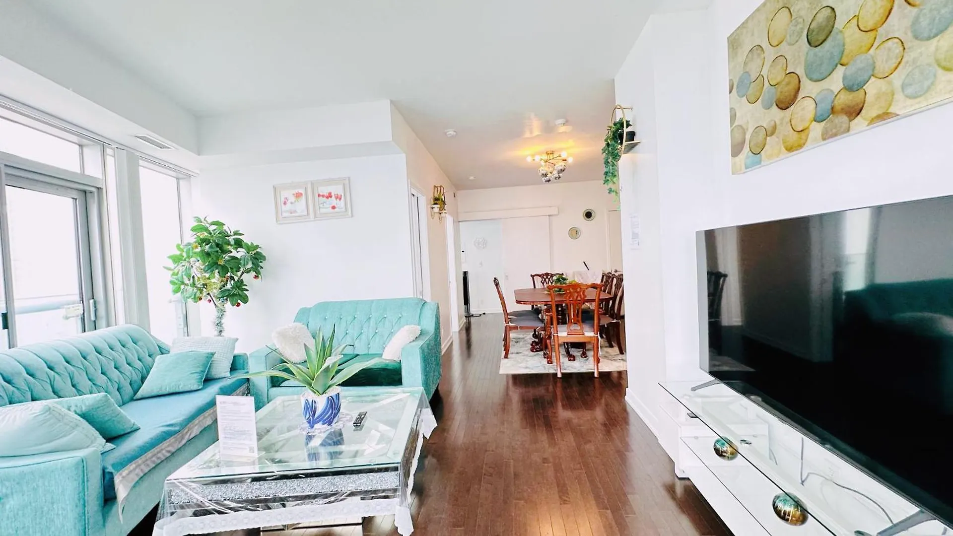 New Superior Lakeview Luxury 3-Bedroom Suite On 48 Floor Toronto Apartment