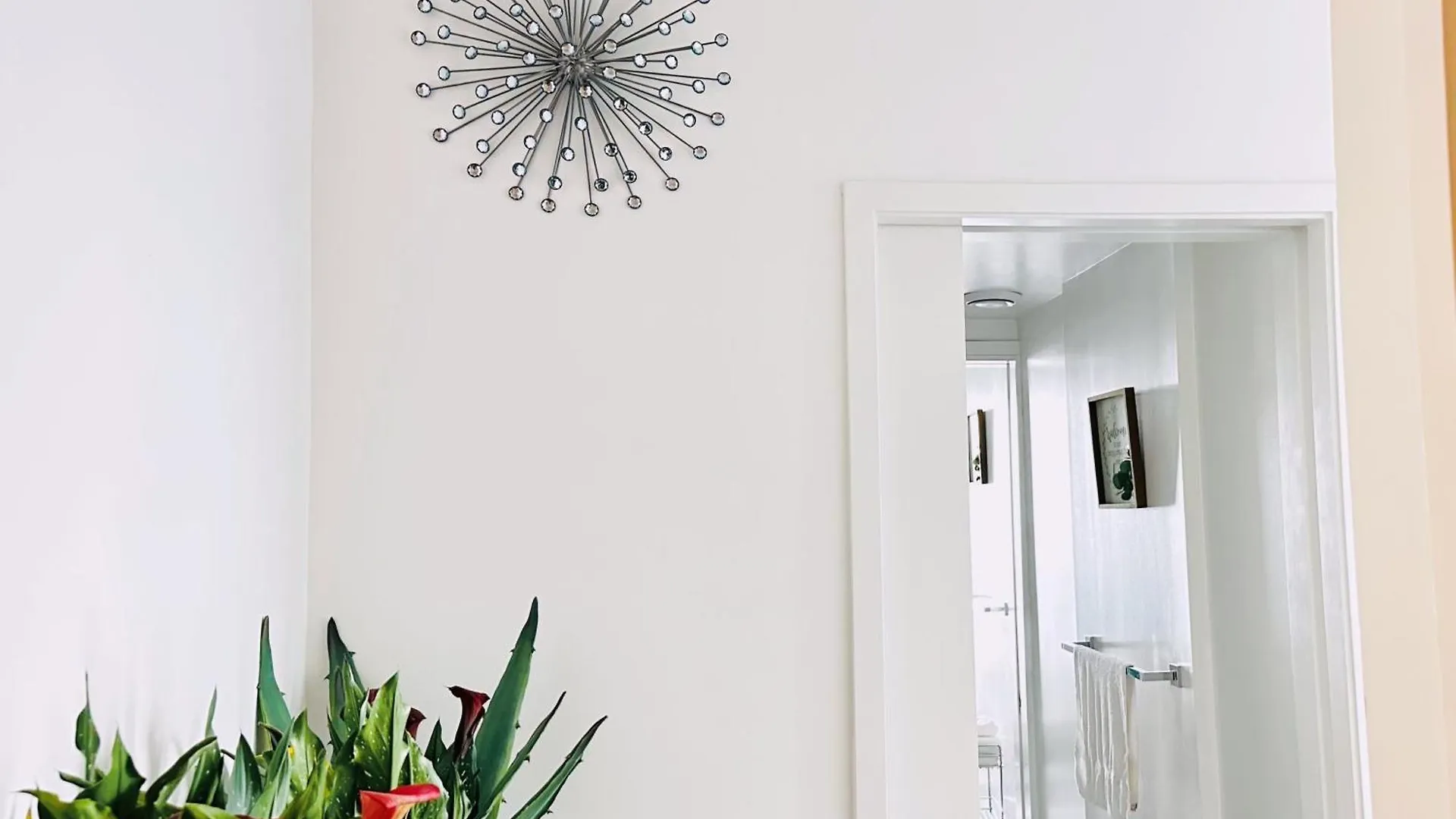 Apartment New Superior Lakeview Luxury 3-Bedroom Suite On 48 Floor Toronto