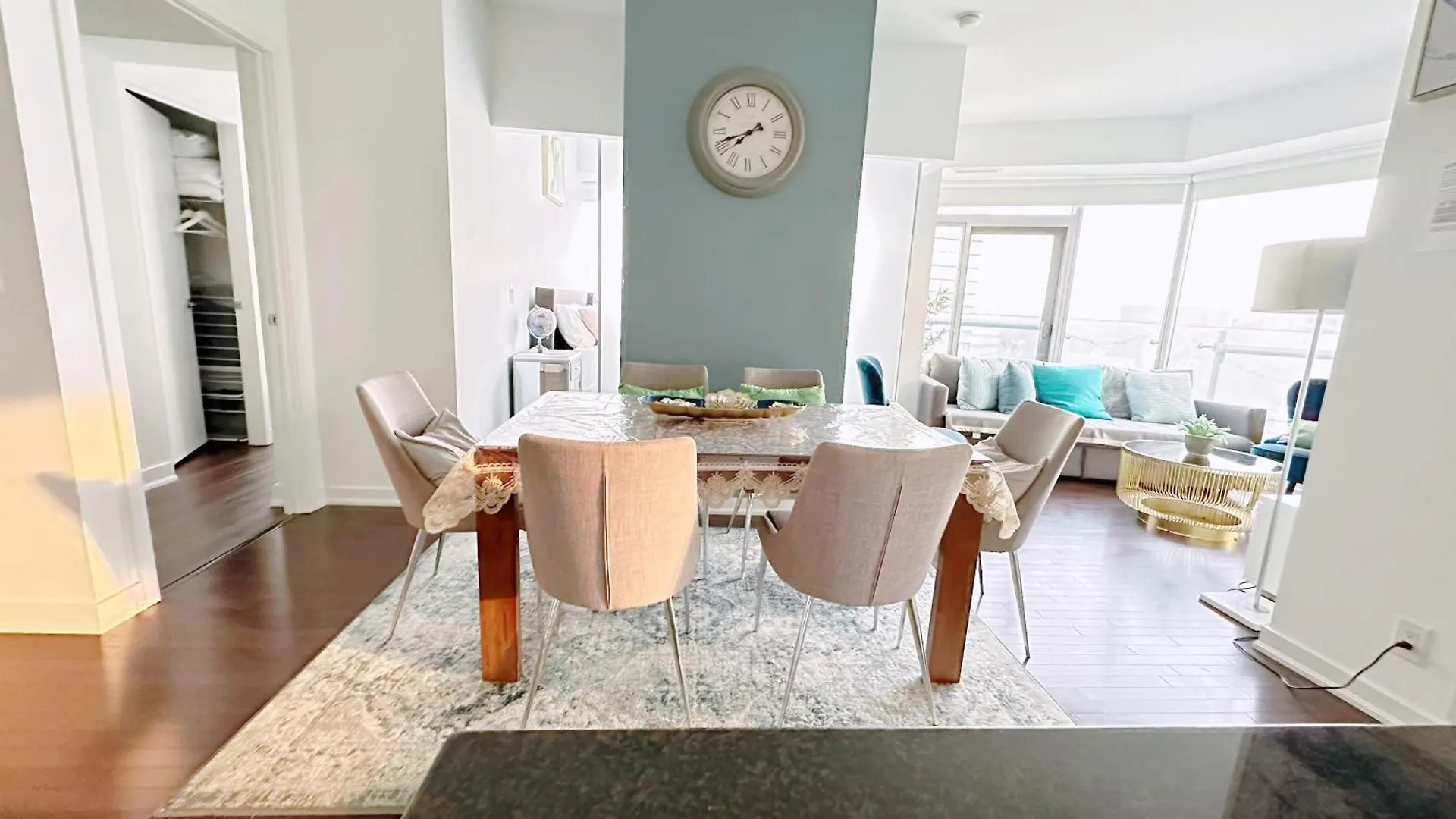 New Superior Lakeview Luxury 3-Bedroom Suite On 48 Floor Toronto 0*,  Canada