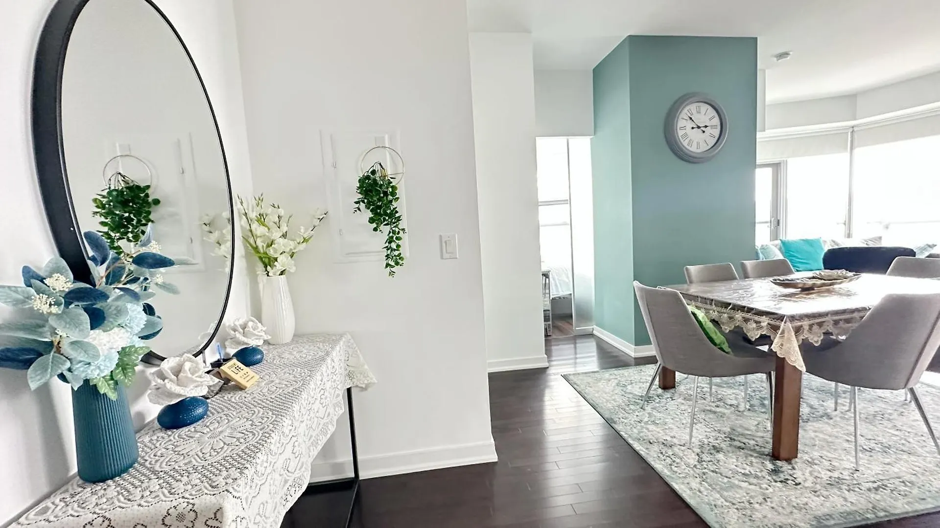 Apartment New Superior Lakeview Luxury 3-Bedroom Suite On 48 Floor Toronto
